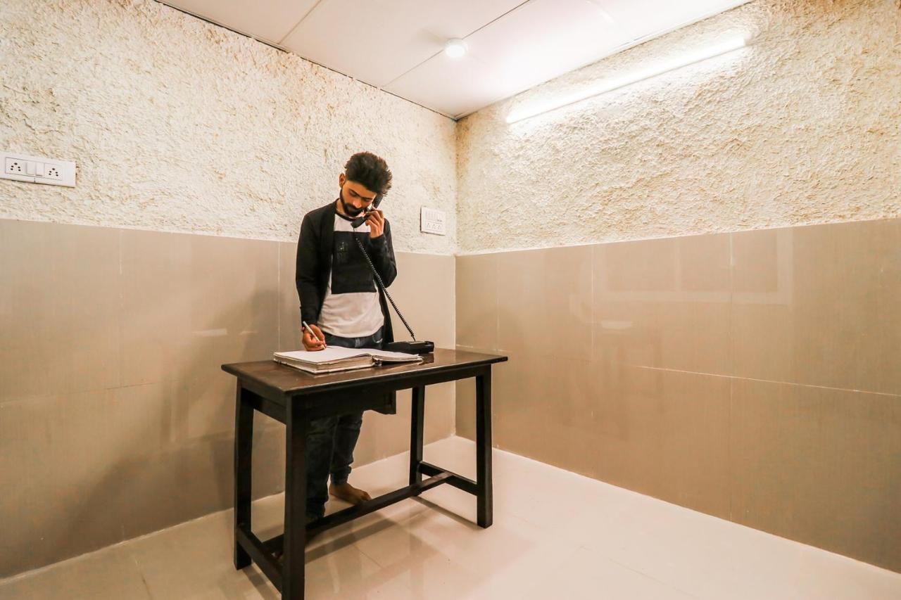 Oyo Hotel Mg Residency Rishīkesh Eksteriør bilde